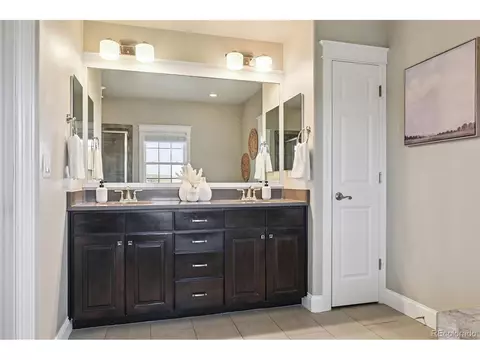 Bath - 8741 E 33rd Ave, Denver, CO 80238 photo 2 of 5