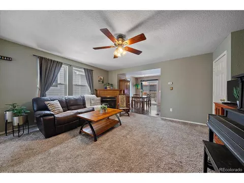 581 Sterling Ln, Dacono, CO 80514