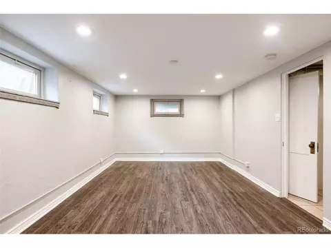 3010 Cherry St, Denver, CO 80207 photo 19