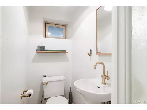 3010 Cherry St, Denver, CO 80207 photo 20