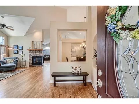 26741 E Clifton Dr, Aurora, CO 80016 photo 3