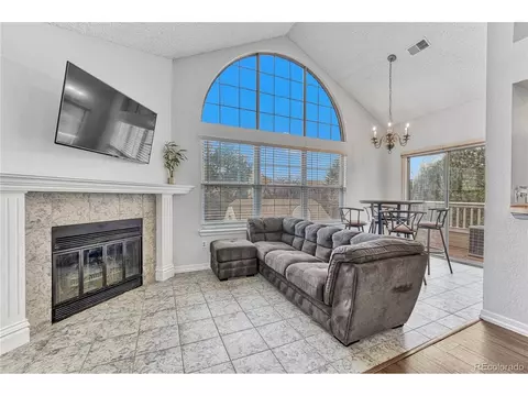 955 S Miller St #304, Lakewood, CO 80226