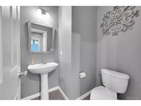 Bath - 20532 E Lake Cir, Centennial, CO 80016 photo 1 of 7