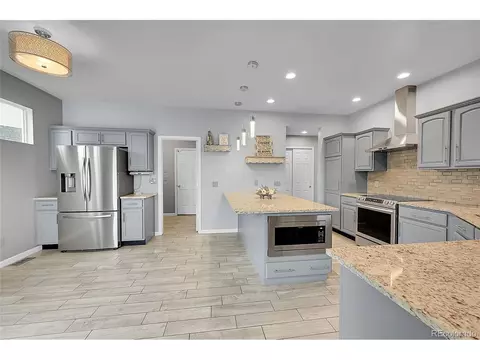 Kitchen - 20532 E Lake Cir, Centennial, CO 80016 photo 1 of 3