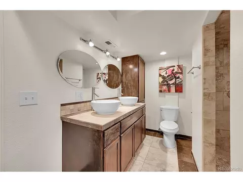 Bath - 20532 E Lake Cir, Centennial, CO 80016 photo 7 of 7