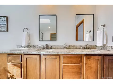 2854 E Nichols Cir, Centennial, CO 80122 photo 15