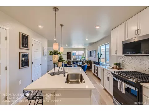 10221 E 62nd Pl, Denver, CO 80238 photo 9