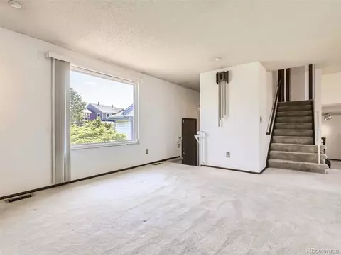4605 Crystal St, Denver, CO 80239 photo 5