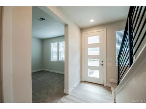 21062 E Quincy Dr, Aurora, CO 80015 photo 2