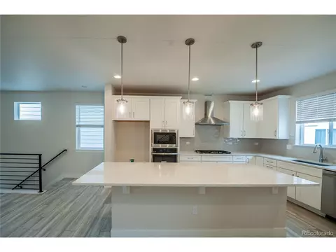 21062 E Quincy Dr, Aurora, CO 80015 photo 3
