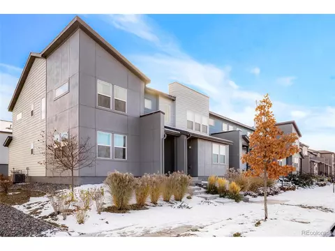 16068 E 47th Dr, Denver, CO 80239 photo 2