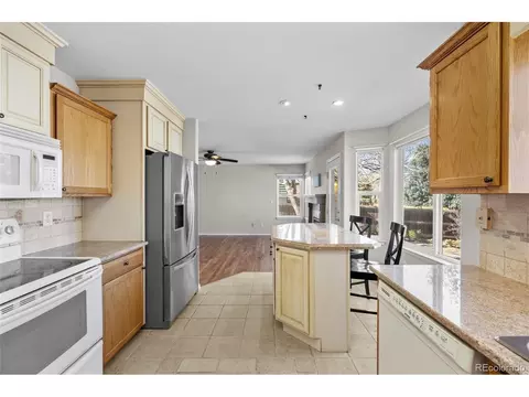 Kitchen - 19418 E Crestridge Cir, Centennial, CO 80015 photo 3 of 5