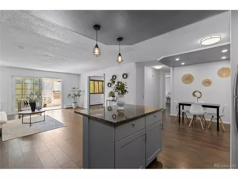 610 S Clinton St #10A, Denver, CO 80247