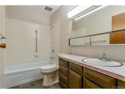 9355 E Center Ave #4D, Denver, CO 80247 photo 13