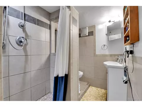 Bath - 2656 E 117th Way, Thornton, CO 80233 photo 3 of 3