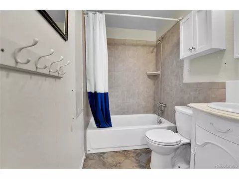 Bath - 2656 E 117th Way, Thornton, CO 80233 photo 2 of 3