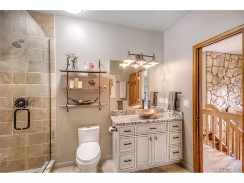 Bath - 7008 Bluff Trl, Morrison, CO 80465 photo 2 of 4