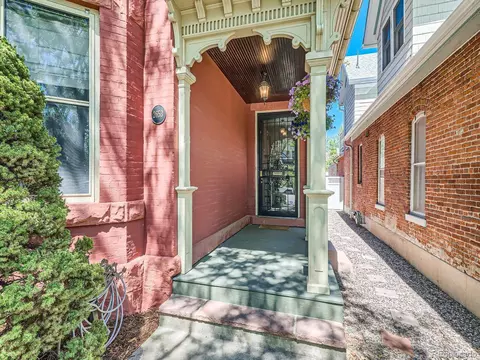 2653 Stout St, Denver, CO 80205 photo 4