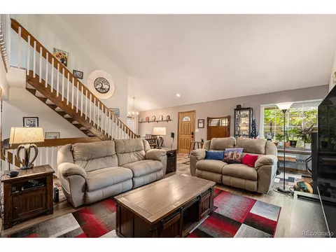 12 S Eagle Cir, Aurora, CO 80012 photo 3