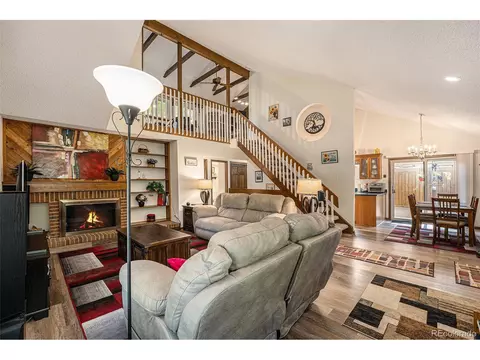 12 S Eagle Cir, Aurora, CO 80012 photo 4