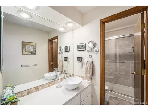 12 S Eagle Cir, Aurora, CO 80012 photo 15