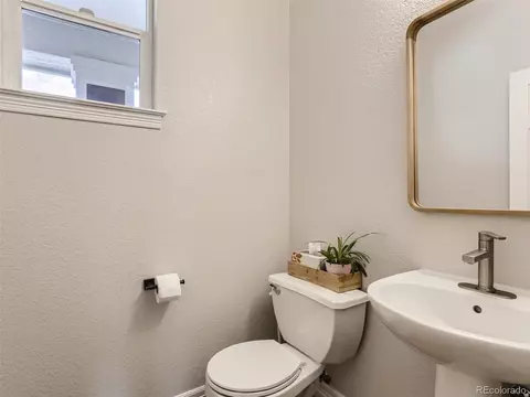 7760 E 26th Ave, Denver, CO 80238 photo 12