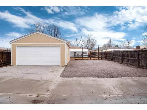 2035 Lima St, Aurora, CO 80010 photo 36