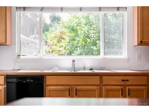 8010 E Vassar Dr, Denver, CO 80231 photo 17
