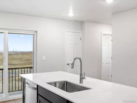 Kitchen - 4654 Cloudburst Ln, Morrison, CO 80465 photo 5 of 5