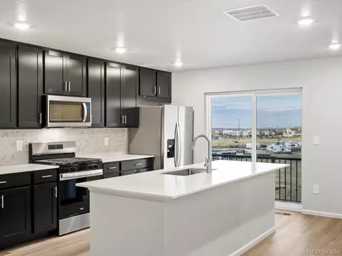 Kitchen - 4654 Cloudburst Ln, Morrison, CO 80465 photo 3 of 5