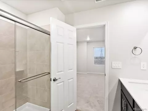 Bath - 4654 Cloudburst Ln, Morrison, CO 80465 photo 5 of 5
