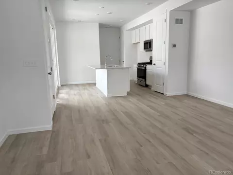 22792 E Tufts Ave #B, Aurora, CO 80015 photo 2