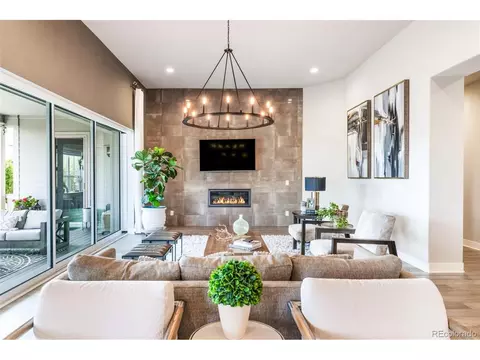 27681 E Lakeview Dr, Aurora, CO 80016 photo 1