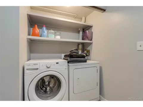 5645 E Flora Pl, Denver, CO 80222 photo 21