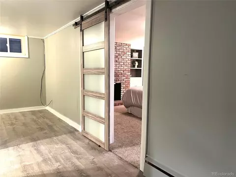 5645 E Flora Pl, Denver, CO 80222 photo 17