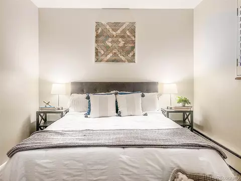 5645 E Flora Pl, Denver, CO 80222 photo 9