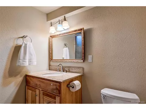 11633 E Virginia Dr, Aurora, CO 80012 photo 23