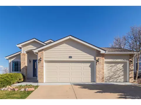 1033 Whispering Oak Dr, Castle Rock, CO 80104