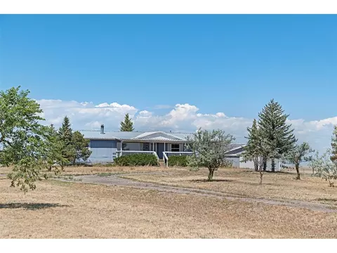 445 S Split Rock Rd, Bennett, CO 80102 photo 2