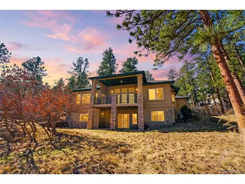 4126 Mohawk Dr, Larkspur, CO 80118