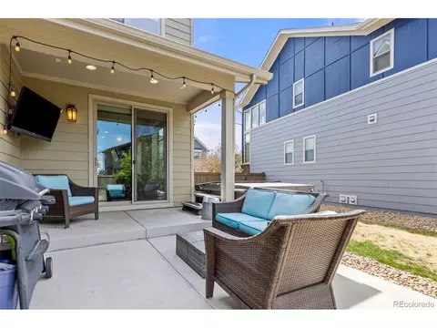 Exterior - 9103 E 61st Pl, Denver, CO 80238 photo 7 of 9