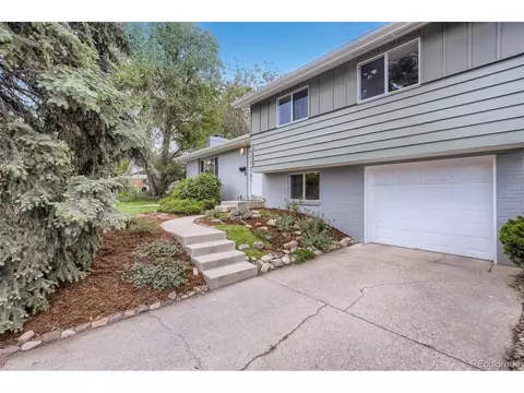 3689 Chase Ct, Boulder, CO 80305 photo 2