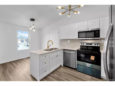 Kitchen - 236 Jefferson Dr, Bennett, CO 80102 photo 2 of 3
