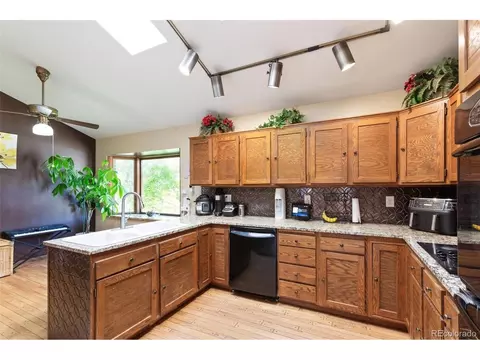 Kitchen - 11261 Quivas Loop, Westminster, CO 80234 photo 4 of 4
