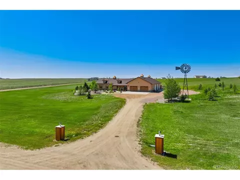 Exterior - 13735 Mccune Rd, Elbert, CO 80106 photo 4 of 12