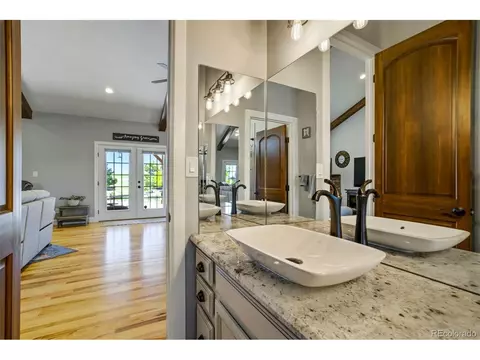 Bath - 13735 Mccune Rd, Elbert, CO 80106 photo 1 of 7