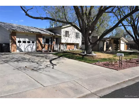 632 Hilltop St, Longmont, CO 80504