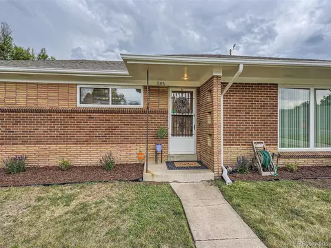 585 Dudley St, Lakewood, CO 80226