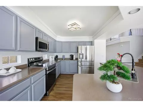 Kitchen - 20372 E 40th Pl, Denver, CO 80249 photo 3 of 4