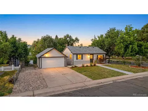6005 S Sycamore St, Littleton, CO 80120